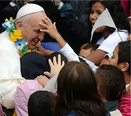 Papa Francisco con los nios
