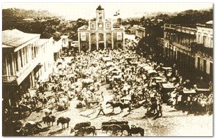 Plaza y Alcalda en el siglo 19